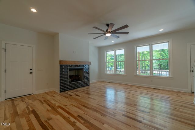 206 Goose Lane, Mebane, NC 27302