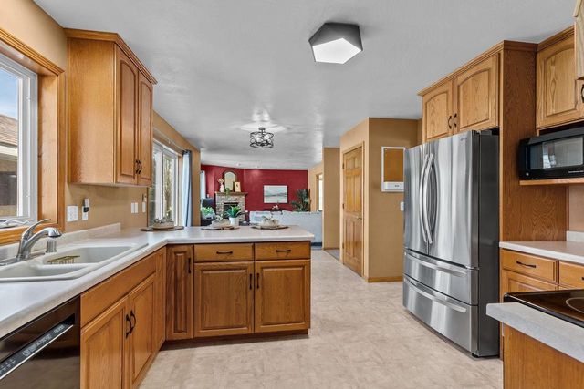 W5894 SWEET CLOVER DRIVE, Appleton, WI 54915