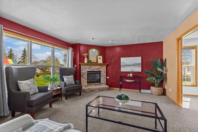 W5894 SWEET CLOVER DRIVE, Appleton, WI 54915