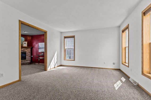 W5894 SWEET CLOVER DRIVE, Appleton, WI 54915