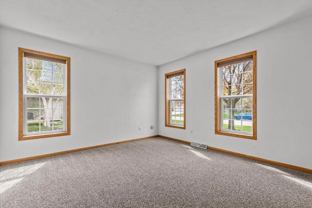 W5894 SWEET CLOVER DRIVE, Appleton, WI 54915
