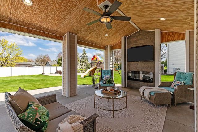 W5894 SWEET CLOVER DRIVE, Appleton, WI 54915