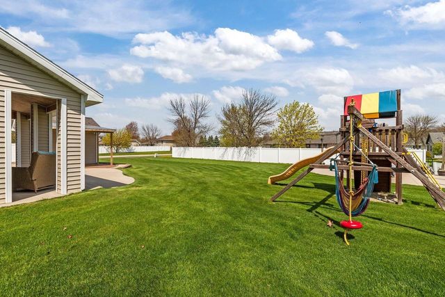 W5894 SWEET CLOVER DRIVE, Appleton, WI 54915
