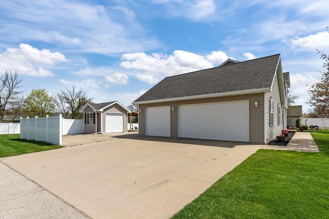W5894 SWEET CLOVER DRIVE, Appleton, WI 54915
