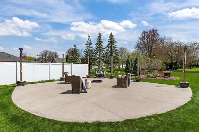 W5894 SWEET CLOVER DRIVE, Appleton, WI 54915
