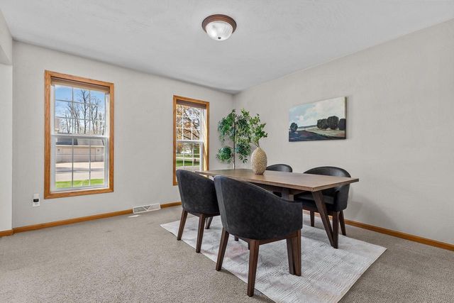 W5894 SWEET CLOVER DRIVE, Appleton, WI 54915