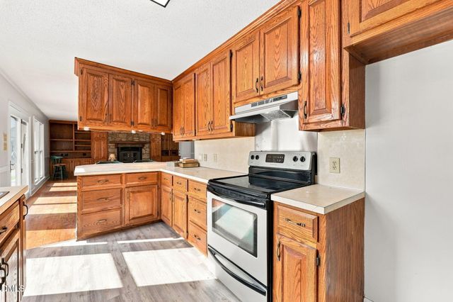 5601 Sky Lane Drive, Durham, NC 27704