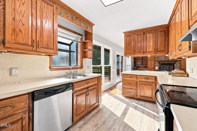 5601 Sky Lane Drive, Durham, NC 27704