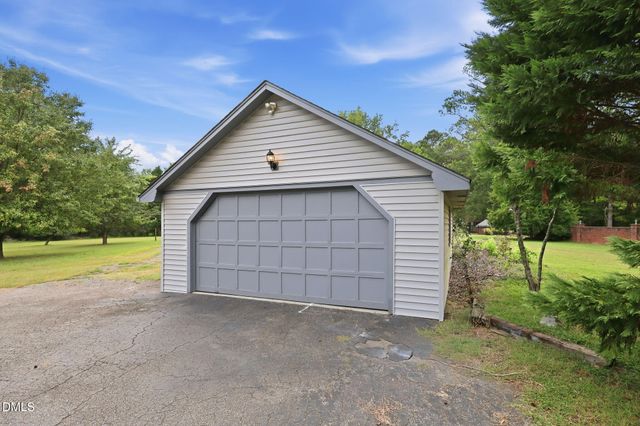 5601 Sky Lane Drive, Durham, NC 27704