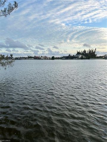 3006 NW 43rd PL, Cape Coral, FL 33993