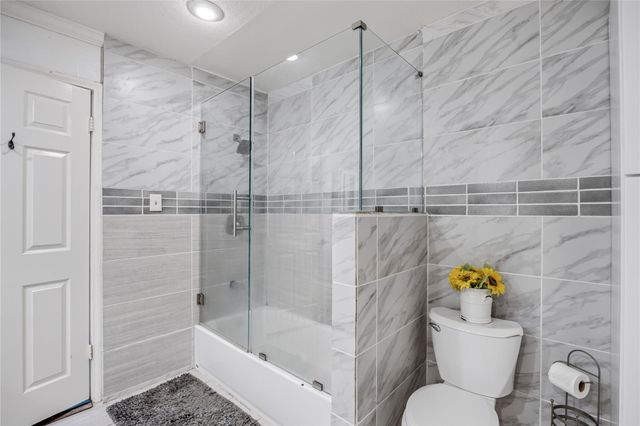 2574 Marilee Lane 2, Houston, TX 77057