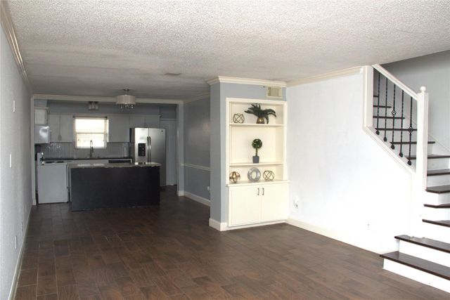 2574 Marilee Lane 2, Houston, TX 77057