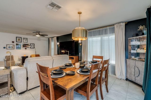 6697 S Villanova Avenue, Tucson, AZ 85756