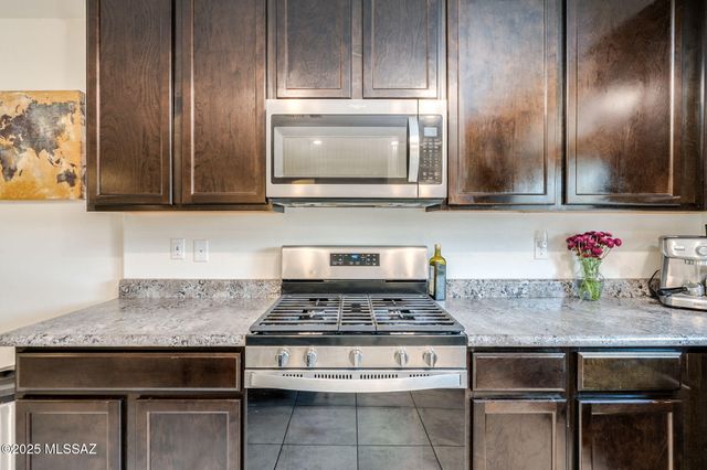 6697 S Villanova Avenue, Tucson, AZ 85756