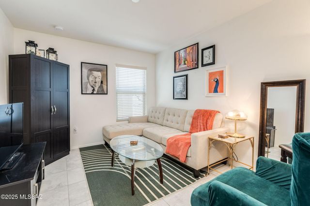 6697 S Villanova Avenue, Tucson, AZ 85756