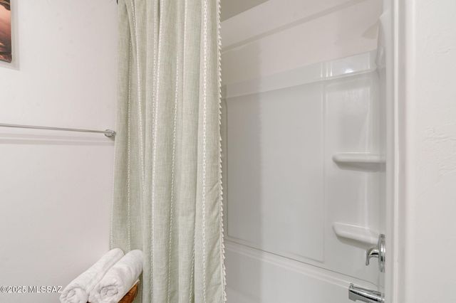 6697 S Villanova Avenue, Tucson, AZ 85756