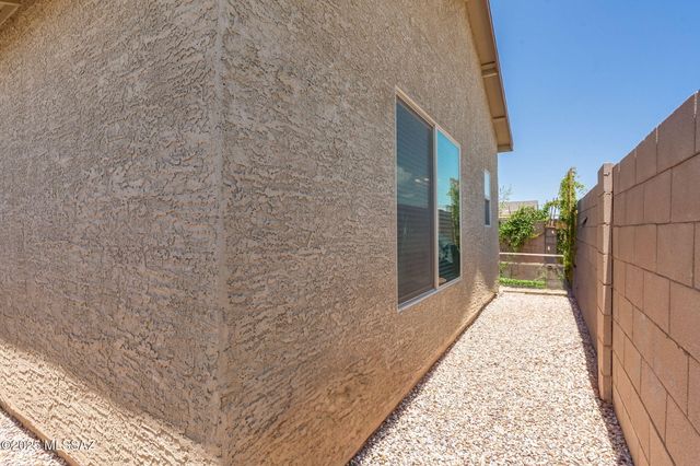 6697 S Villanova Avenue, Tucson, AZ 85756