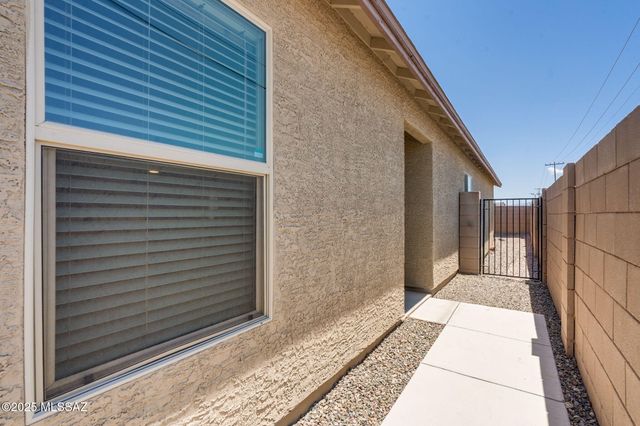 6697 S Villanova Avenue, Tucson, AZ 85756