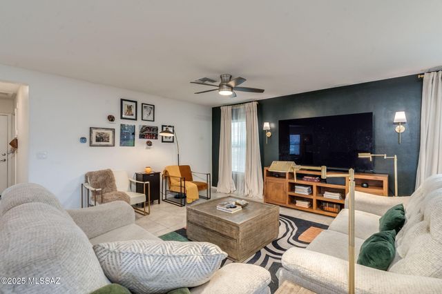 6697 S Villanova Avenue, Tucson, AZ 85756