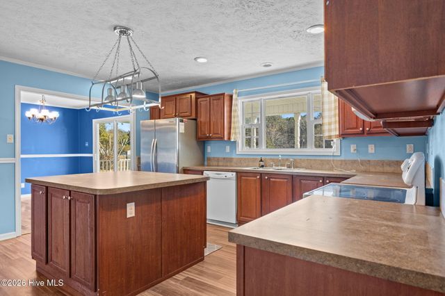 254 Gaston Drive, Bladenboro, NC 28320