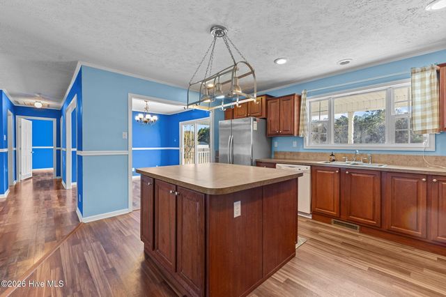 254 Gaston Drive, Bladenboro, NC 28320