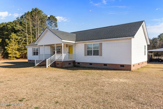 254 Gaston Drive, Bladenboro, NC 28320