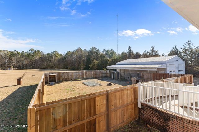 254 Gaston Drive, Bladenboro, NC 28320