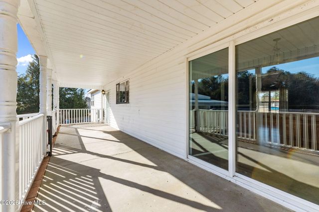 254 Gaston Drive, Bladenboro, NC 28320