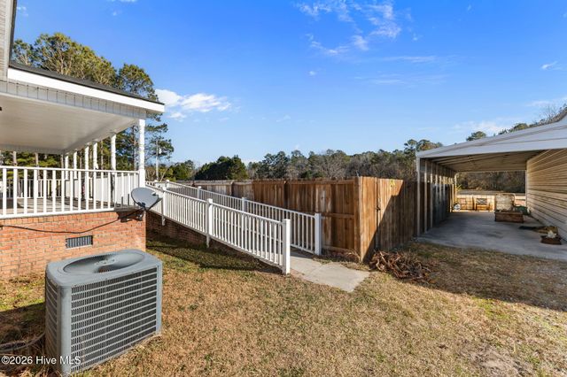 254 Gaston Drive, Bladenboro, NC 28320