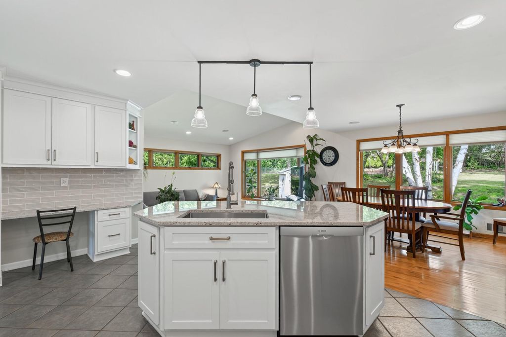235 W Park Road, Hopkins, MN 55343 — photo 3