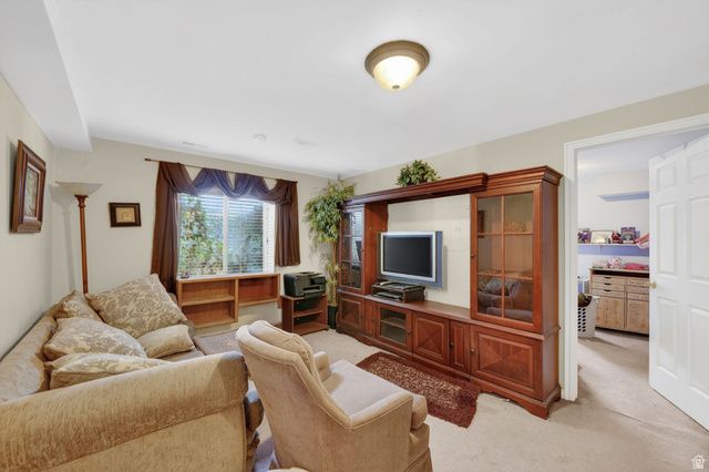 4975 W MCGINNIS LN, West Jordan, UT 84081