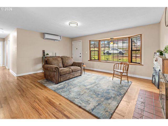 11 Ne NELSON Dr, Pendleton, OR 97801