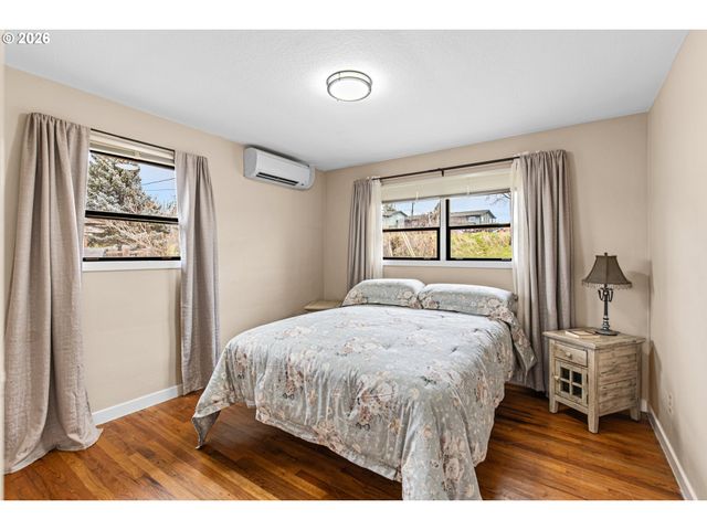 11 Ne NELSON Dr, Pendleton, OR 97801