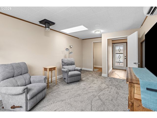 11 Ne NELSON Dr, Pendleton, OR 97801