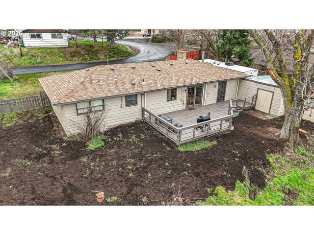 11 Ne NELSON Dr, Pendleton, OR 97801