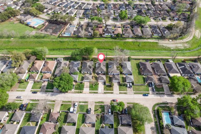 16127 Ridgegreen Drive, Houston, TX 77082