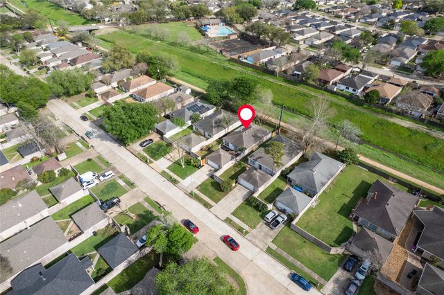 16127 Ridgegreen Drive, Houston, TX 77082