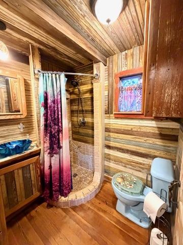 1608 School ST, Goldthwaite, TX 76844