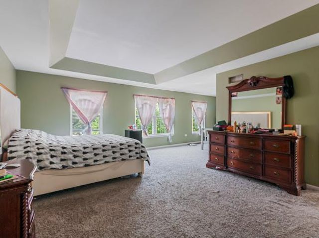 829 Lindsey Lane, Bolingbrook, IL 60440
