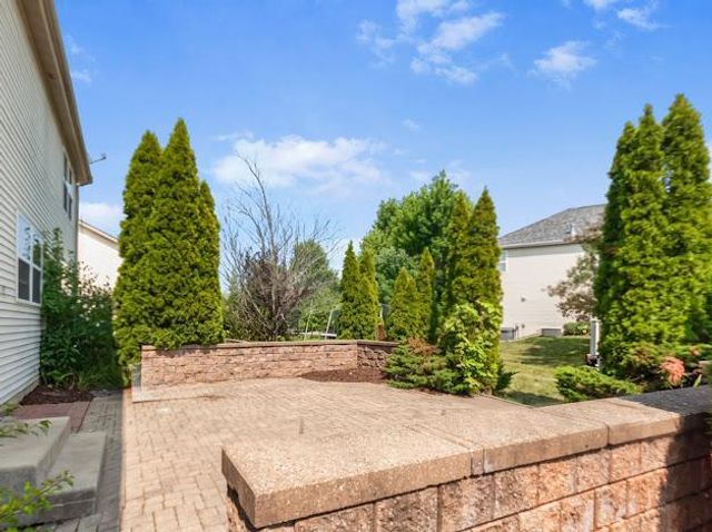 829 Lindsey Lane, Bolingbrook, IL 60440