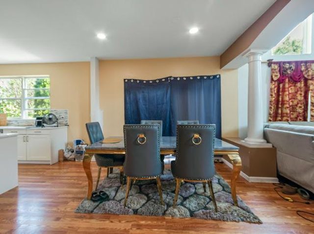829 Lindsey Lane, Bolingbrook, IL 60440