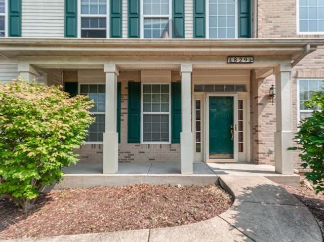 829 Lindsey Lane, Bolingbrook, IL 60440