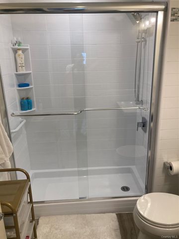 780 W Broadway 3G, Long Beach, NY 11561