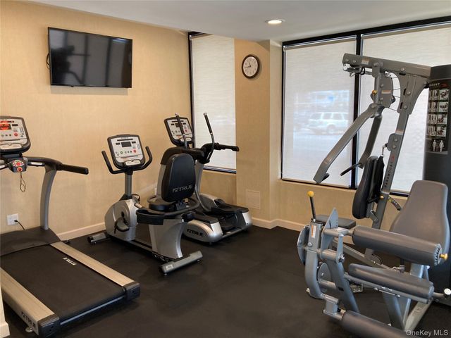 780 W Broadway 3G, Long Beach, NY 11561