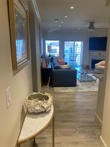 780 W Broadway 3G, Long Beach, NY 11561