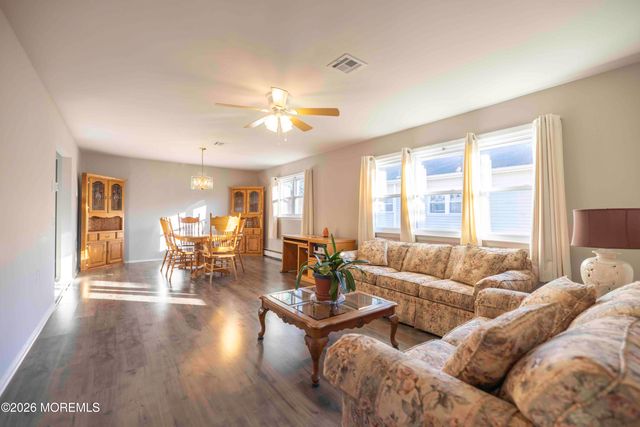 91 Cabrillo Boulevard, Toms River, NJ 08757