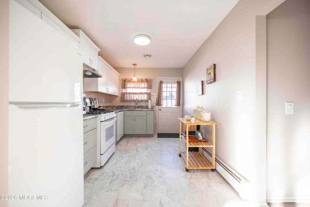 91 Cabrillo Boulevard, Toms River, NJ 08757