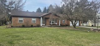13404 Sequoia Lane, Green Oak Township, MI 48178