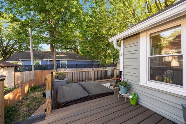 703 W 77th Street, Kansas City, MO 64114