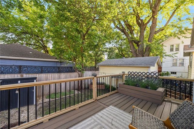 703 W 77th Street, Kansas City, MO 64114